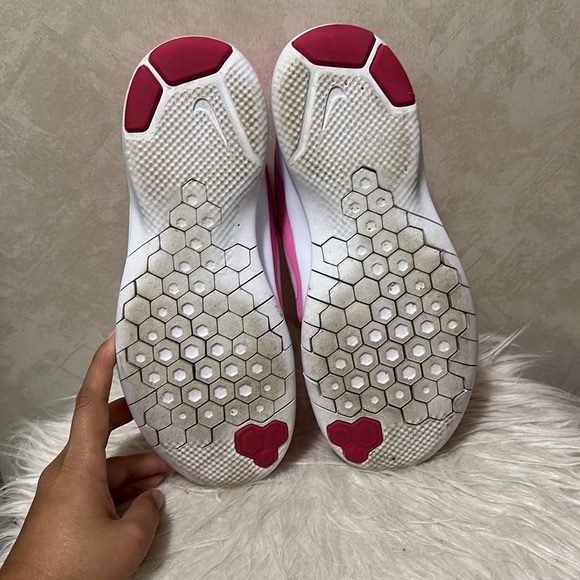 Pink Nike Flex - Picture 5 of 7